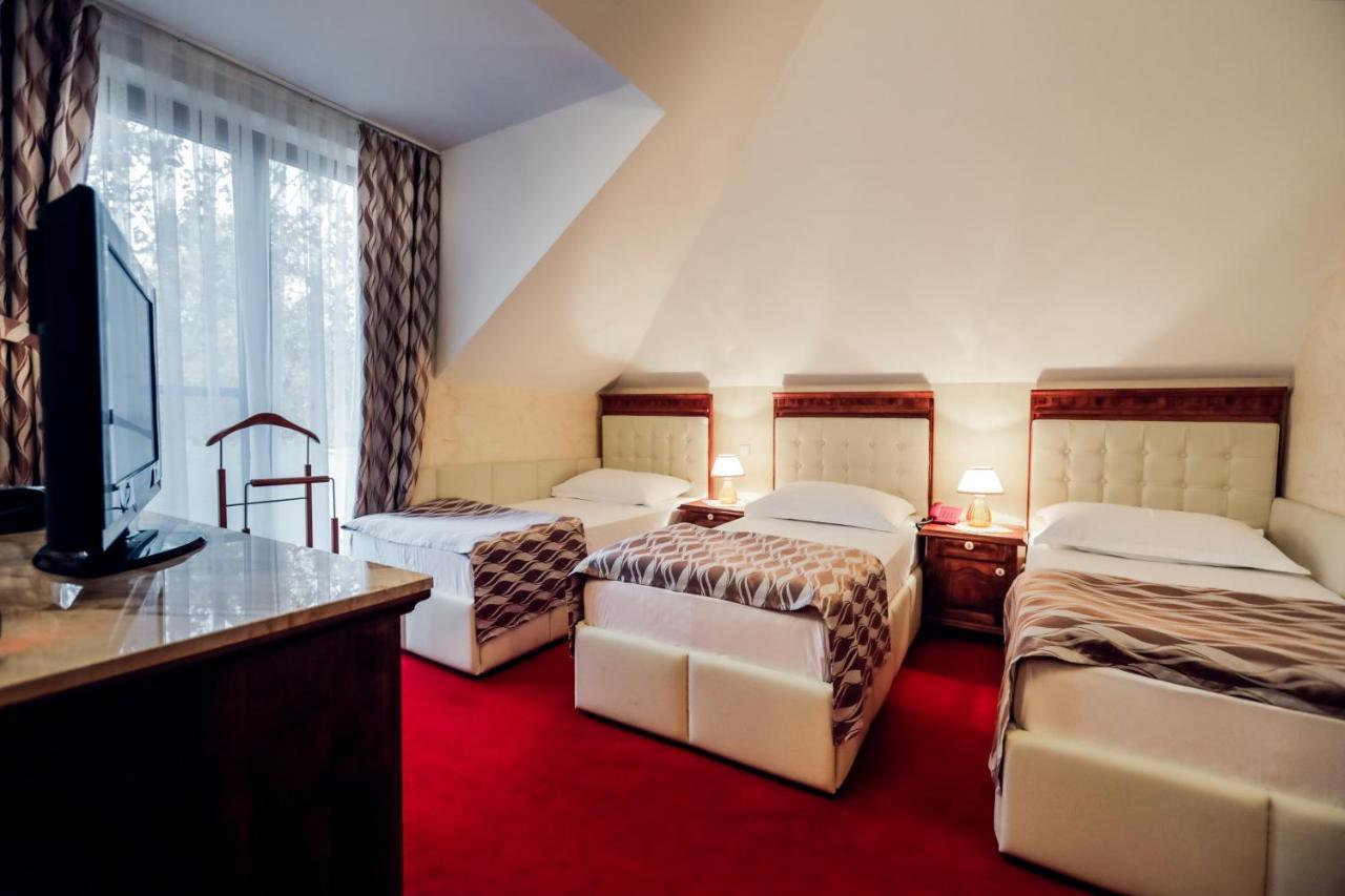 إيلوك Hotel Dunav المظهر الخارجي الصورة