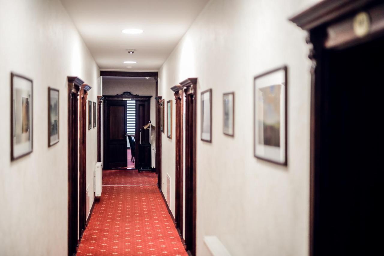 إيلوك Hotel Dunav المظهر الخارجي الصورة