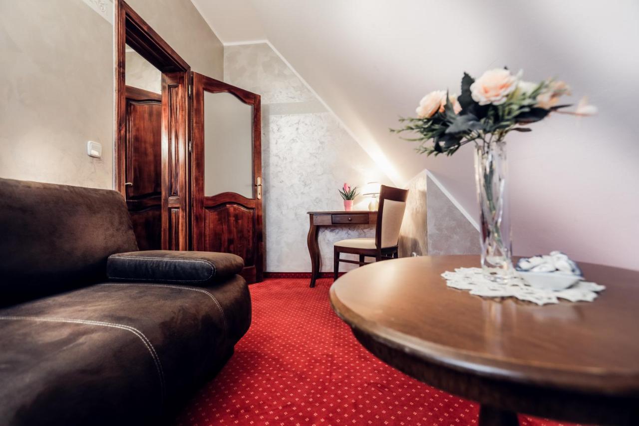 إيلوك Hotel Dunav المظهر الخارجي الصورة