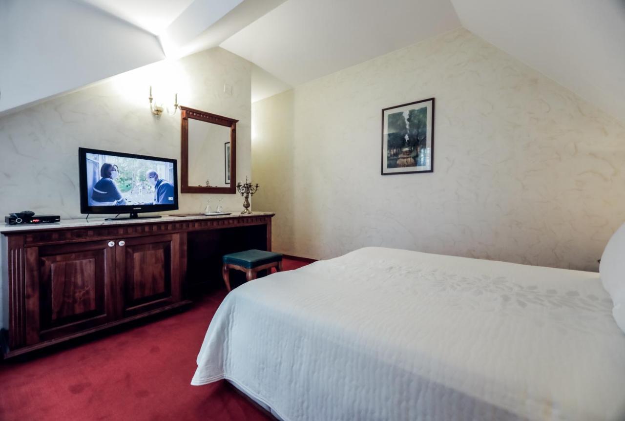 إيلوك Hotel Dunav المظهر الخارجي الصورة
